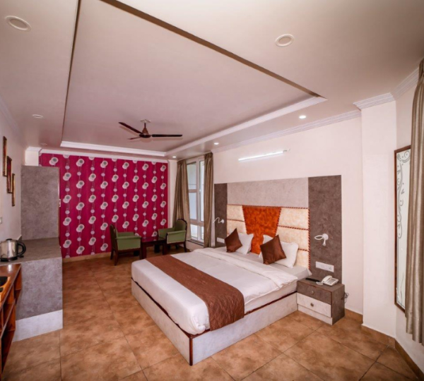 Economy Room